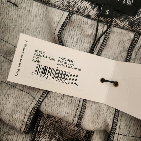 Retrofete Verona Silk Pant in Black Acid Denim Size Small NWT Wide Leg - Picture 9 of 11